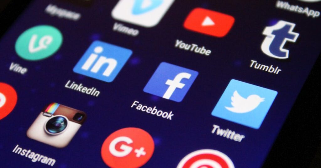 découvrez l'art de la communication efficace. apprenez des techniques pour améliorer vos échanges, renforcer vos relations et transmettre vos idées avec clarté. explorez notre guide complet pour maîtriser les clés de la communication réussie.