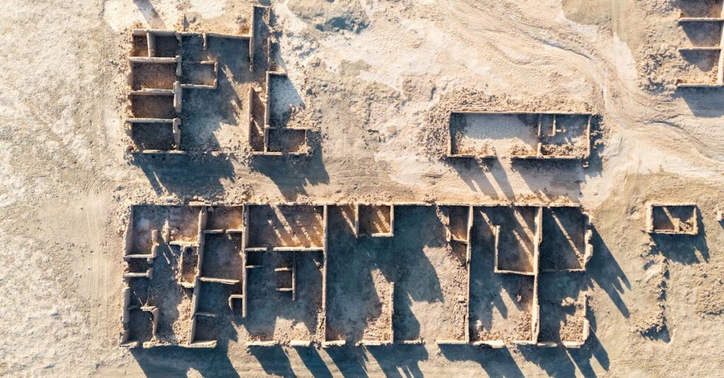 découvrez les dernières découvertes archéologiques qui éclairent notre compréhension de l'histoire humaine. plongez dans les fouilles fascinantes, les artefacts révélateurs et les secrets oubliés du passé qui refont surface et enrichissent notre patrimoine culturel.