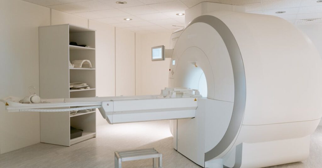 découvrez tout ce qu'il faut savoir sur l'irm (imagerie par résonance magnétique), une technique d'imagerie médicale avancée qui permet de visualiser les organes et tissus internes avec une précision remarquable, son fonctionnement, ses applications et ses avantages pour le diagnostic.