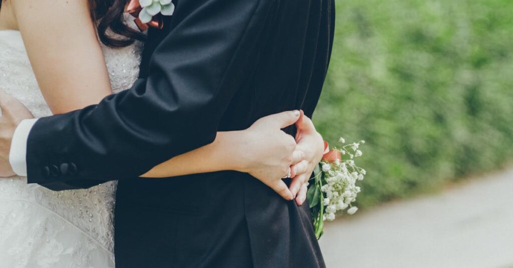 découvrez l'importance des affections dans nos vies quotidiennes. explorez les différentes formes d'affection, que ce soit entre amis, en famille ou en amour, et apprenez comment elles renforcent nos relations et améliorent notre bien-être émotionnel.