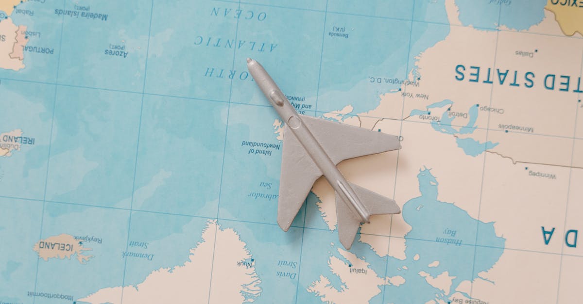 découvrez le métier passionnant de pilote de ligne : responsabilités, formations nécessaires et perspectives de carrière. apprenez tout sur ce rôle clé dans l'aviation et comment devenir un professionnel du ciel.