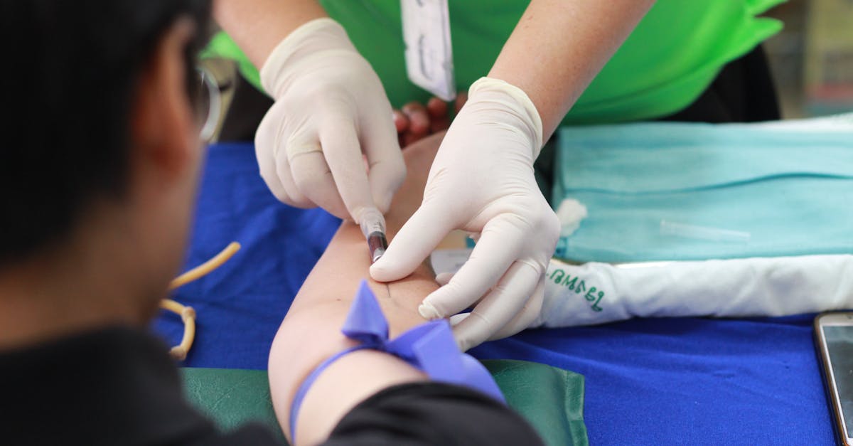 découvrez l'importance des analyses sanguines pour votre santé. apprenez comment les tests sanguins peuvent aider à diagnostiquer des maladies, surveiller des traitements et évaluer votre bien-être général.