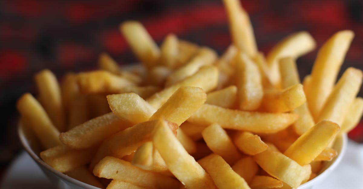 découvrez l'univers croustillant des chips, ces délicieuses collations qui ravissent les papilles. des saveurs variées et des textures irrésistibles pour tous les gourmands, à savourer à toute heure de la journée.
