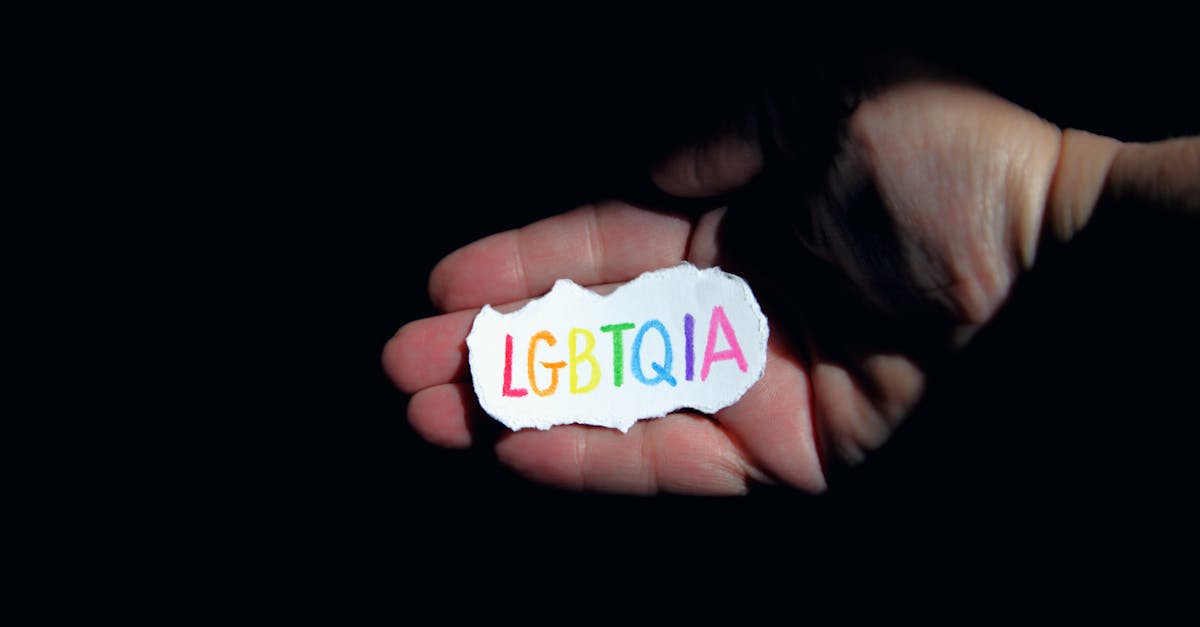 découvrez le monde intersexe, une réalité souvent méconnue. informez-vous sur la diversité des expériences intersexes, les enjeux de santé, les droits et la sensibilisation. ensemble, brisons les stéréotypes et faisons progresser l'inclusion.