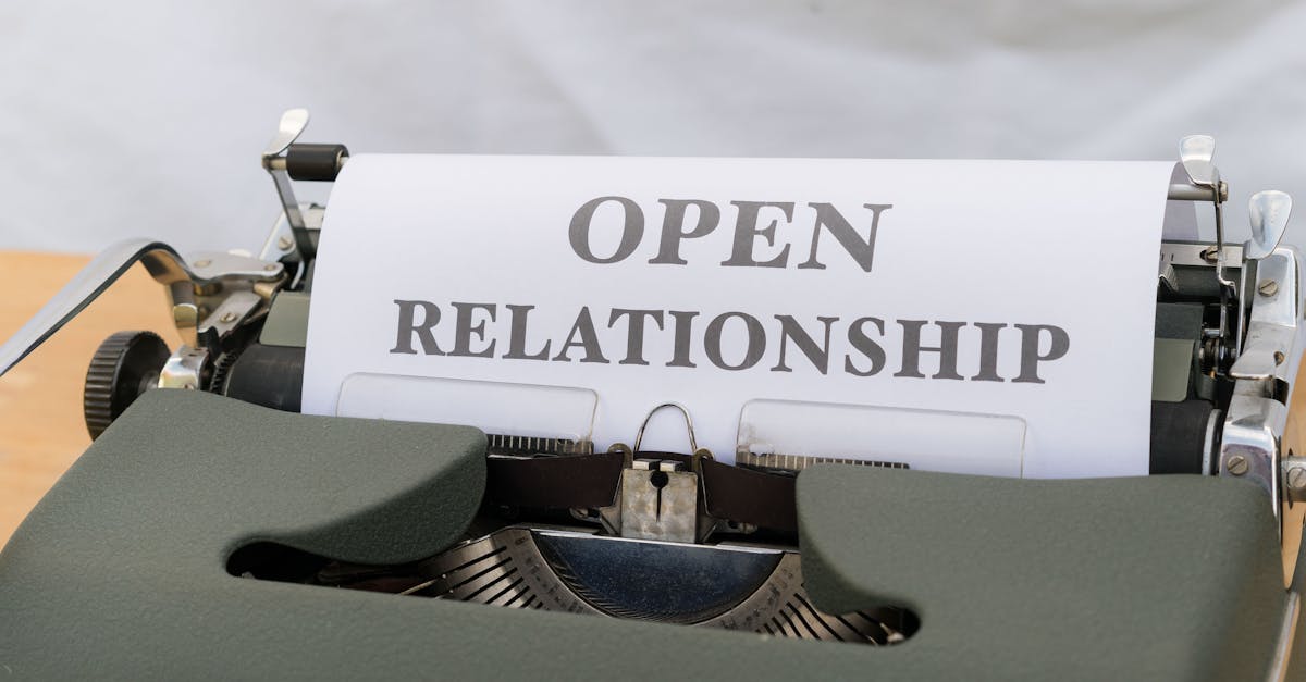 découvrez le concept de la monogamie, ses enjeux et ses implications dans les relations modernes. plongez dans une réflexion sur l'engagement, la confiance et l'amour exclusif.