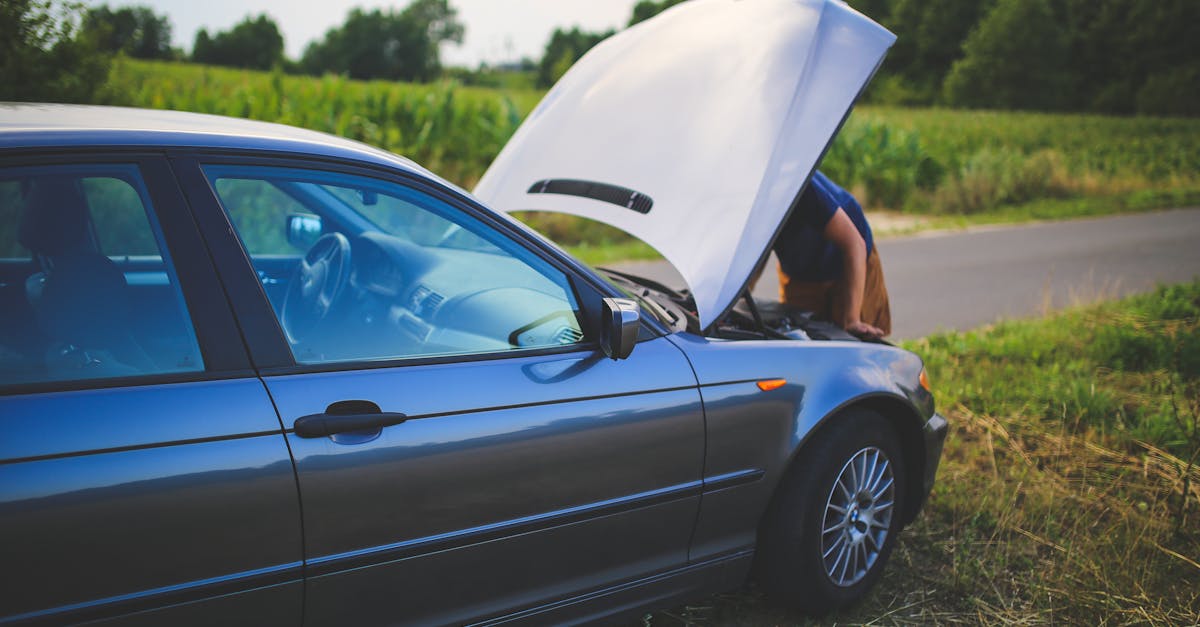 découvrez des conseils pratiques pour faire face à une panne sur la route, des astuces de sécurité et des étapes à suivre pour obtenir de l'aide rapidement. préparez-vous à gérer efficacement les imprévus automobiles et minimisez le stress lors d'une panne.