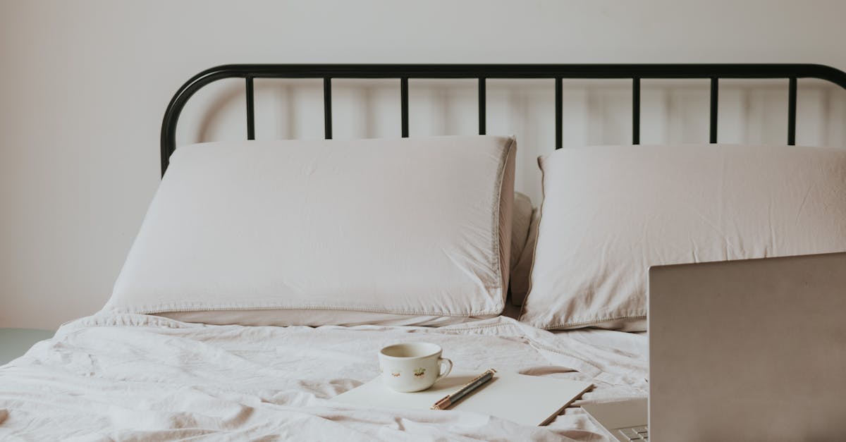 découvrez les symptômes, causes et traitements de l'apnée du sommeil. améliorez votre qualité de vie grâce à notre guide complet sur cette affection nocturne qui affecte le sommeil et la santé.