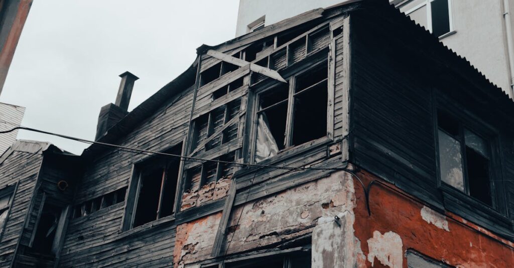 découvrez le phénomène de la gentrification : transformation urbaine, effets sur les populations locales et enjeux socio-économiques. analyse des impacts sur les quartiers et réflexions sur l'équilibre entre développement et inclusion sociale.