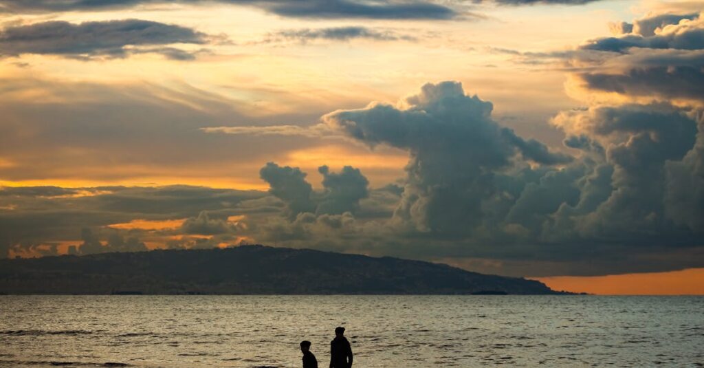 découvrez les secrets de la plus grande famille du monde : histoires, traditions et défis d'une vie en collectivité. plongez dans un univers fascinant où l'amour et la solidarité prennent toute leur dimension.