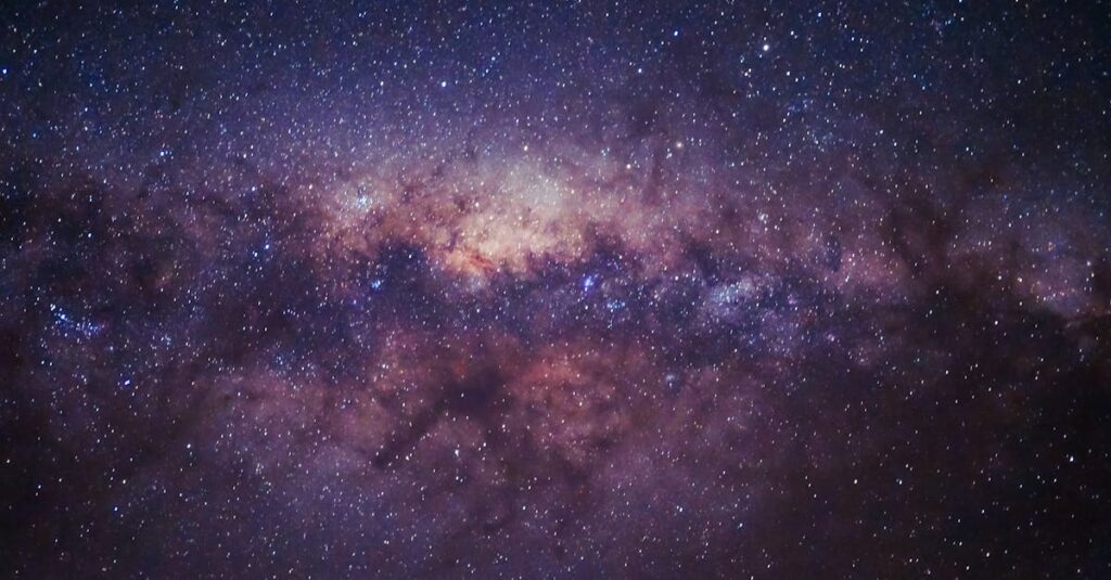 découvrez l'univers fascinant de l'astronautique, où science et exploration spatiale se rencontrent. apprenez sur les technologies qui permettent aux hommes et aux sondes de voyager au-delà de notre atmosphère, ainsi que les avancées récentes et les défis à relever pour l'avenir des missions spatiales.