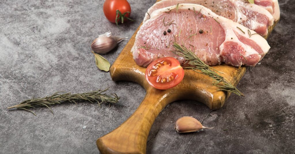 découvrez tout ce que vous devez savoir sur le porc cru : ses origines, ses avantages nutritionnels, des conseils de préparation et des recettes savoureuses pour une cuisine délicieuse et sécurisée.