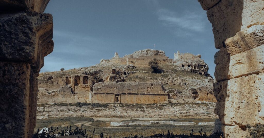 découvrez l'univers fascinant des hittites, une civilisation ancienne qui a marqué l'histoire du moyen-orient. apprenez sur leur culture, leur langue, et leur influence sur les voisinages, ainsi que leur rôle dans les grands événements historiques de l'époque.