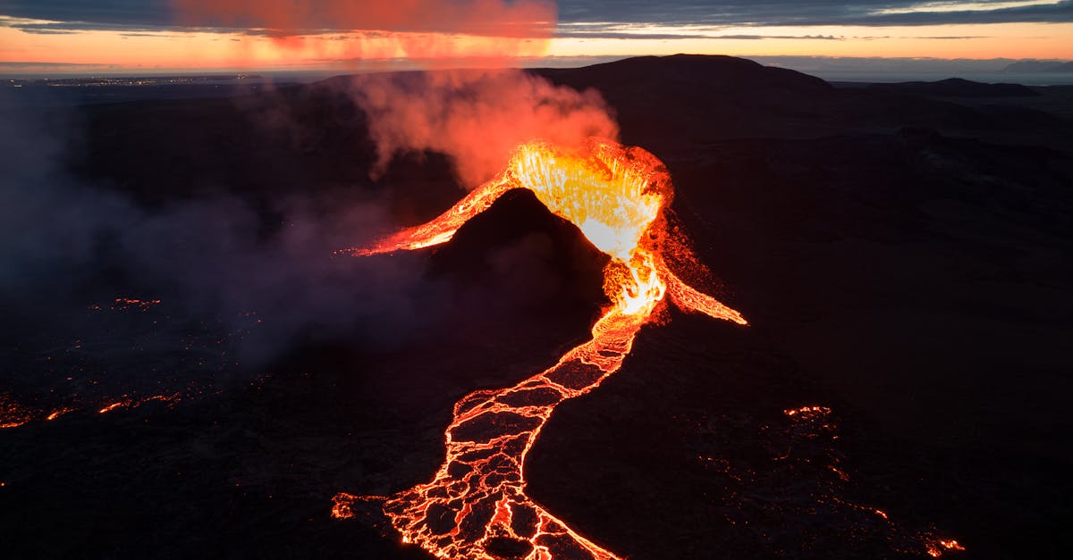 découvrez les volcans les plus dangereux au monde, leurs éruptions dévastatrices et l'impact qu'ils ont sur l'environnement et les populations. plongez dans l'univers fascinant des forces de la nature et apprenez à identifier ces géants qui menacent notre planète.