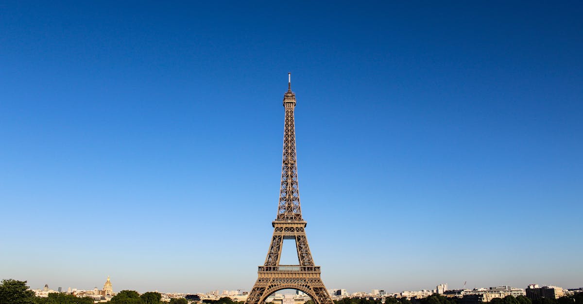 découvrez la richesse culturelle, historique et gastronomique de la france. explorez ses paysages variés, ses monuments emblématiques et ses traditions uniques qui font de ce pays une destination incontournable.