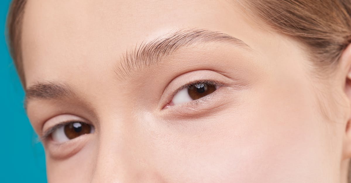 découvrez tout sur le nez : sa structure, ses fonctions, et son rôle essentiel dans la respiration et l'odorat. apprenez comment prendre soin de votre nez et explorer son anatomie fascinante.