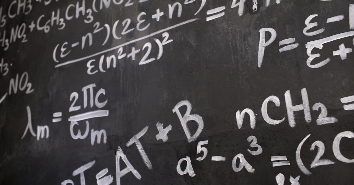 découvrez tout ce qu'il faut savoir sur le nombre pi, une constante mathématique fascinante qui représente le rapport entre la circonférence d'un cercle et son diamètre. plongez dans son histoire, ses propriétés et son utilisation dans divers domaines scientifiques.