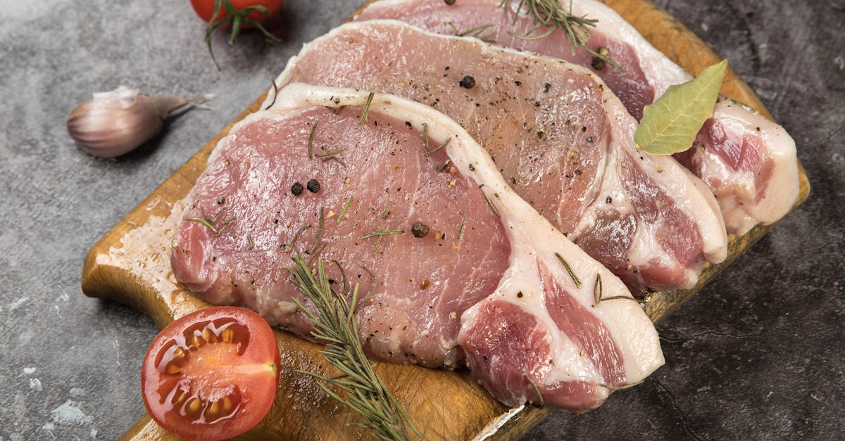 découvrez tout sur le porc cru : ses caractéristiques, ses utilisations en cuisine, ainsi que des conseils de préparation et de sécurité alimentaire.