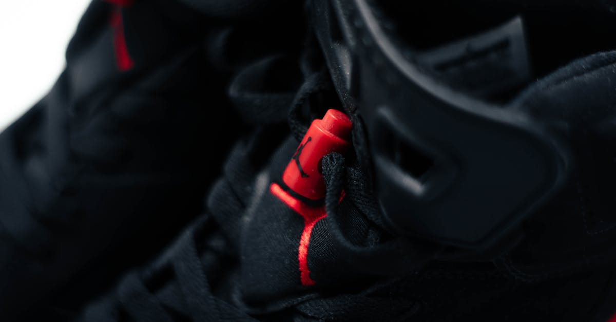 découvrez nos bottes de marche robustes et confortables, idéales pour toutes vos aventures en plein air. profitez d'un soutien optimal et d'une adhérence maximale sur tous types de terrains.