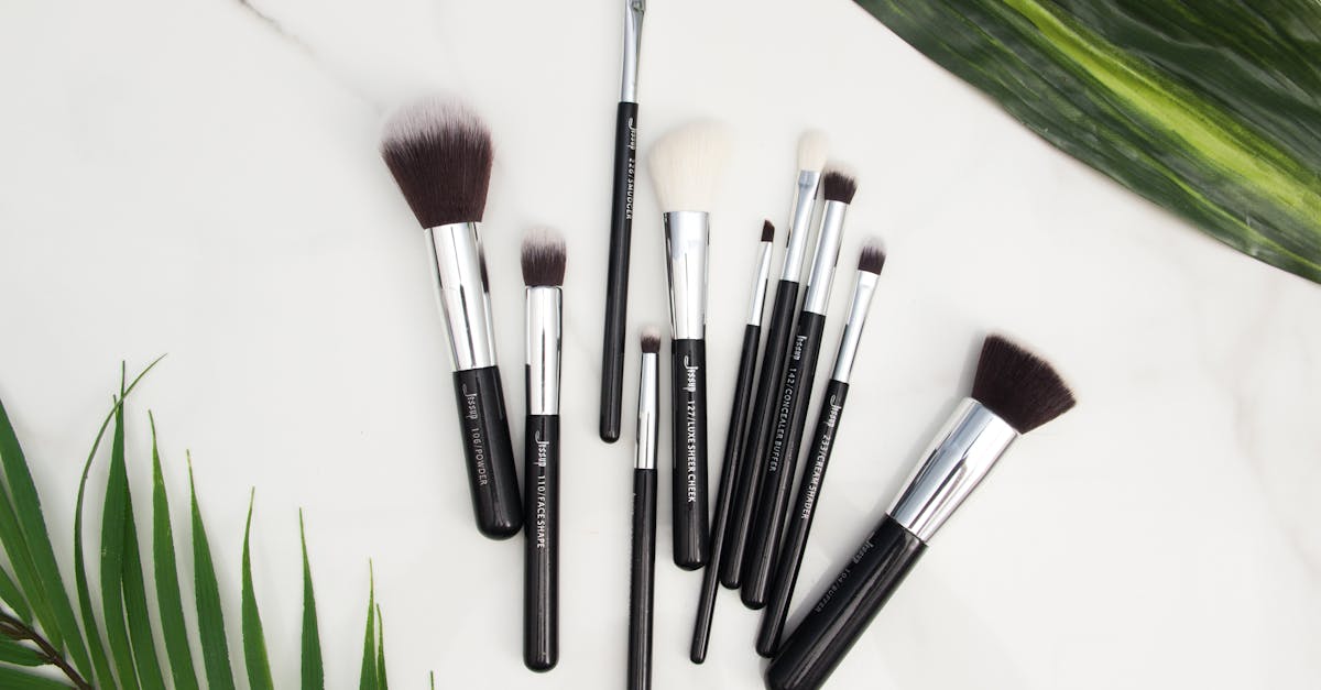 découvrez notre vaste gamme de cosmétiques de haute qualité, conçus pour sublimer votre beauté naturelle. des soins de la peau aux maquillage innovants, trouvez les produits idéaux pour révéler votre éclat et prendre soin de vous au quotidien.