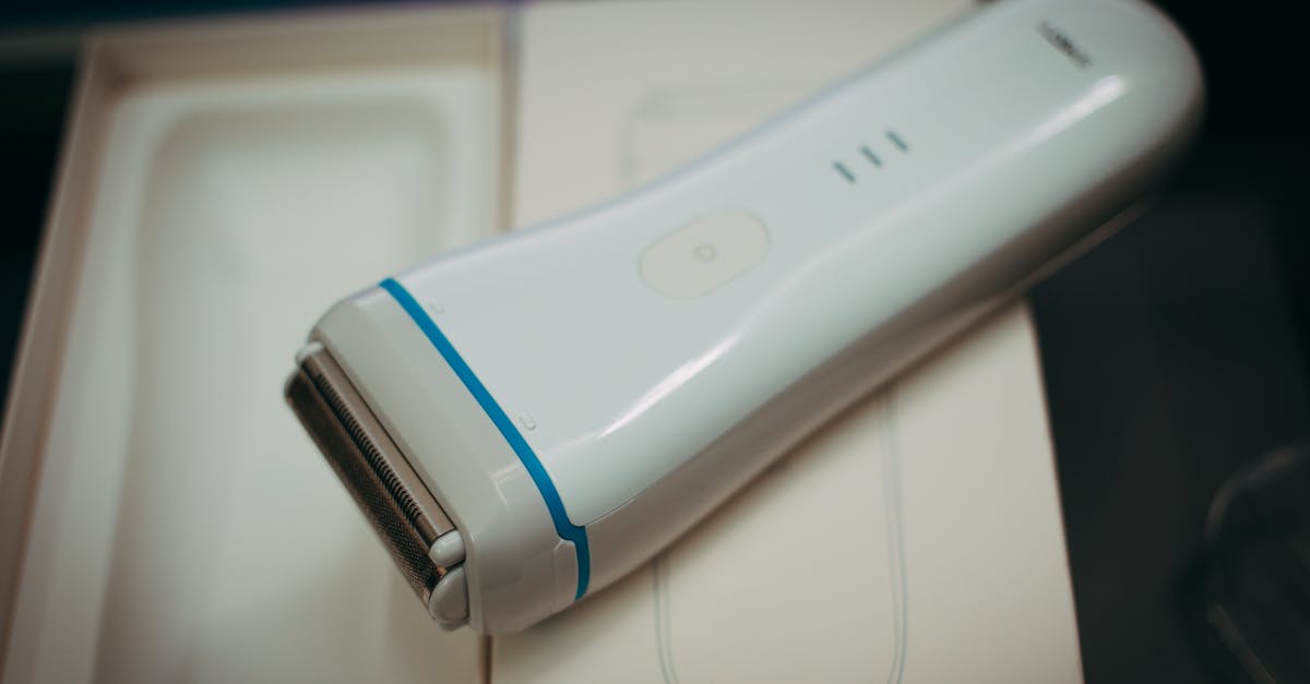 découvrez notre sélection de rasoirs électriques pour un rasage rapide et précis. obtenez une peau douce et lisse avec nos modèles innovants, conçus pour répondre à tous vos besoins en matière de soin personnel.