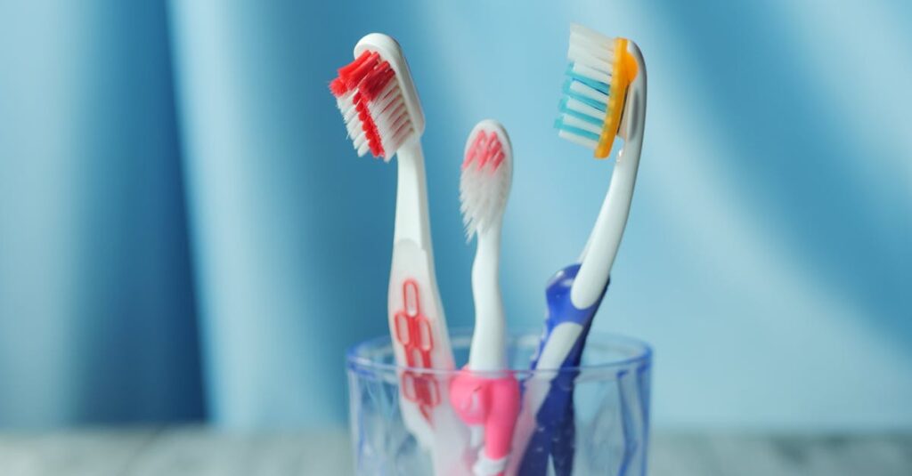 découvrez notre brosse à dents électrique innovante qui garantit un nettoyage optimal de vos dents. grâce à sa technologie avancée et ses multiples modes de brossage, elle améliore votre hygiène bucco-dentaire tout en offrant un confort d'utilisation. un choix parfait pour un sourire éclatant et une santé dentaire renforcée.