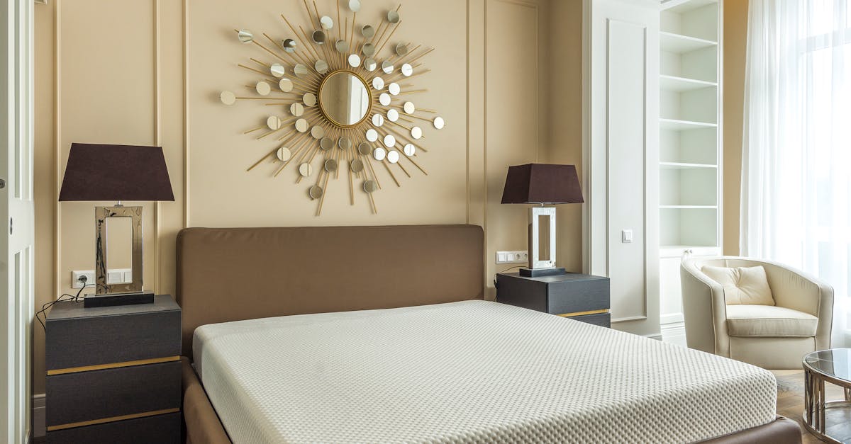 découvrez le matelas emma, alliant confort et soutien optimal pour un sommeil réparateur. fabriqué avec des matériaux de haute qualité, il s'adapte parfaitement à votre corps pour vous offrir des nuits paisibles. profitez d'une garantie de satisfaction de 100 nuits et d'un excellent rapport qualité-prix.