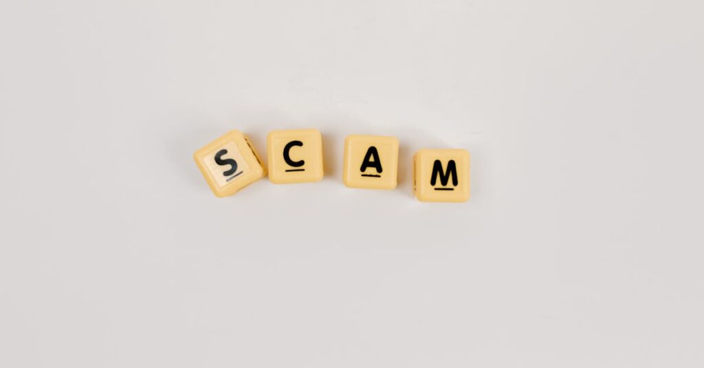 découvrez comment identifier et éviter les messages frauduleux qui menacent votre sécurité en ligne. restez informé sur les techniques utilisées par les escrocs et protégez vos informations personnelles.