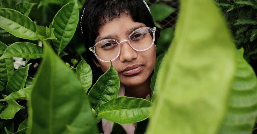découvrez notre collection de lunettes stylées et confortables. que ce soit pour corriger votre vue ou pour un accessoire tendance, trouvez la paire parfaite qui s'adapte à votre style et à vos besoins.