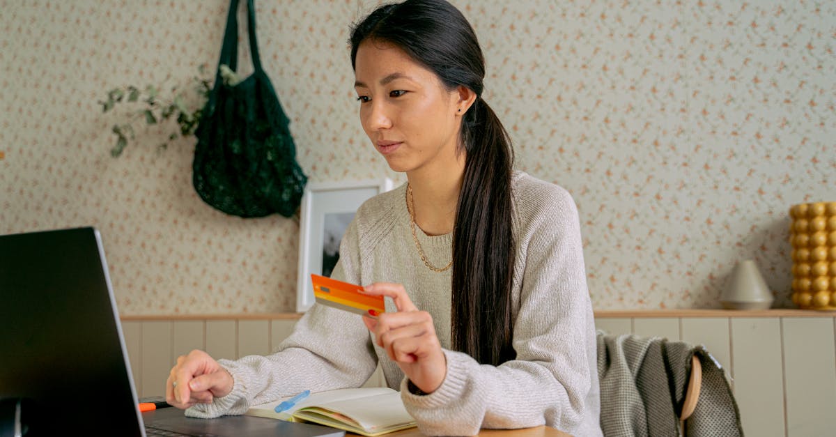 découvrez la commodité de la banque en ligne : gérez vos comptes, effectuez des paiements et surveillez vos finances en toute sécurité, où que vous soyez.