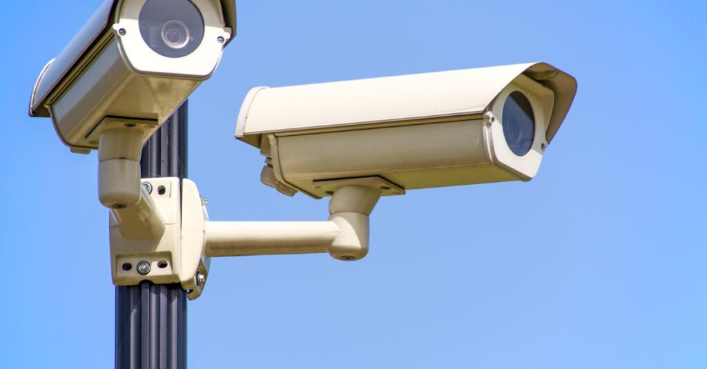 découvrez notre système de sécurité innovant qui protège votre maison et votre entreprise grâce à une technologie avancée et une surveillance 24/7. protégez ce qui compte le plus avec des solutions sur mesure adaptées à vos besoins.