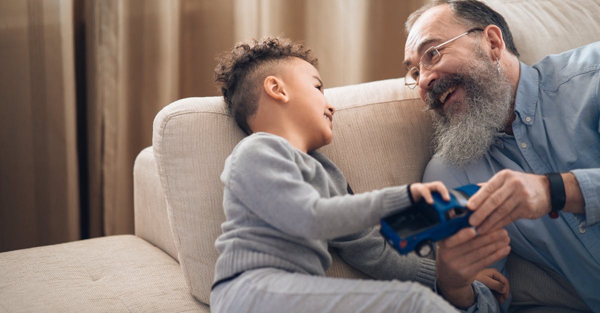 découvrez nos solutions d'assurance santé spécialement conçues pour les seniors. protégez votre bien-être et accédez à des soins adaptés à vos besoins. informez-vous sur les garanties, les tarifs et les avantages d'une couverture sur mesure.