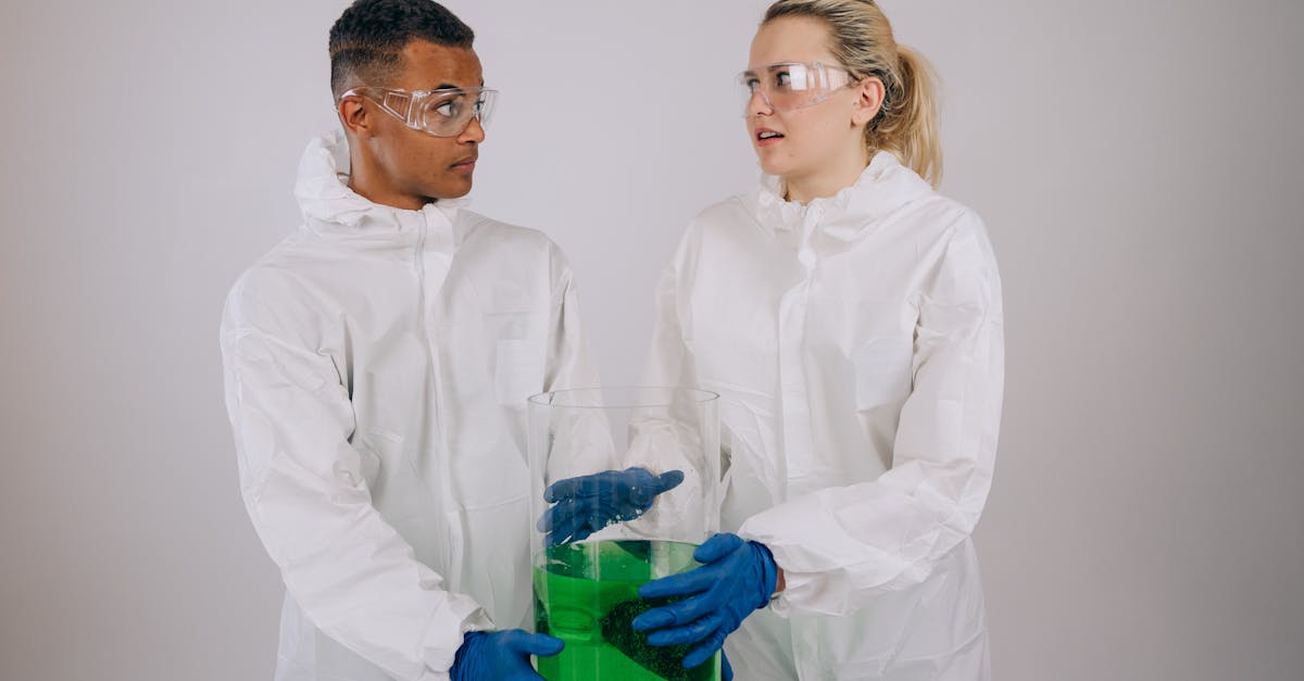 découvrez l'acide citrique, un composé naturel présent dans de nombreux agrumes. utilisé en alimentation, cosmétique et nettoyage, il offre des propriétés antioxydantes, conservatrices et nettoyantes pour diverses applications du quotidien.