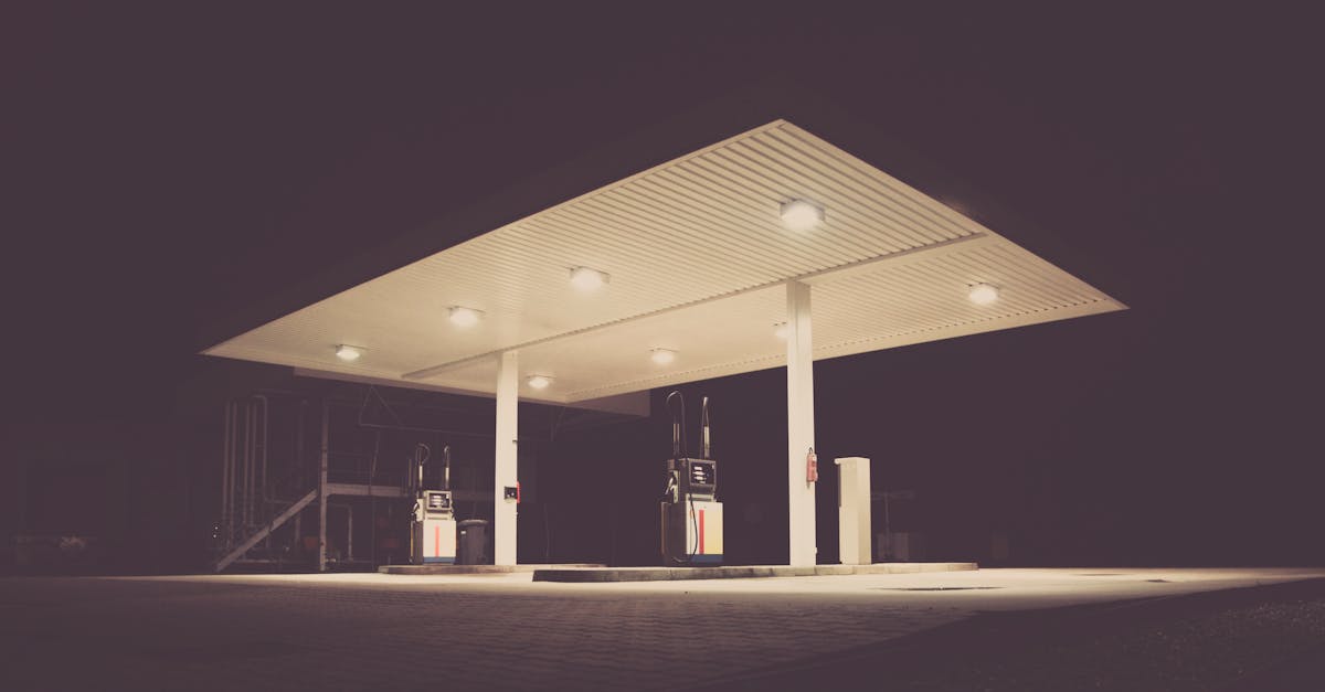 découvrez tout ce qu'il faut savoir sur le diesel : actualités, usages, avantages, inconvénients, réglementation et impact environnemental. le guide essentiel pour comprendre le carburant diesel.