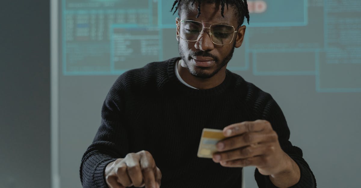 découvrez tout ce qu'il faut savoir sur la fraude : définitions, types courants, méthodes de prévention et conseils pratiques pour vous protéger efficacement contre les actes frauduleux.