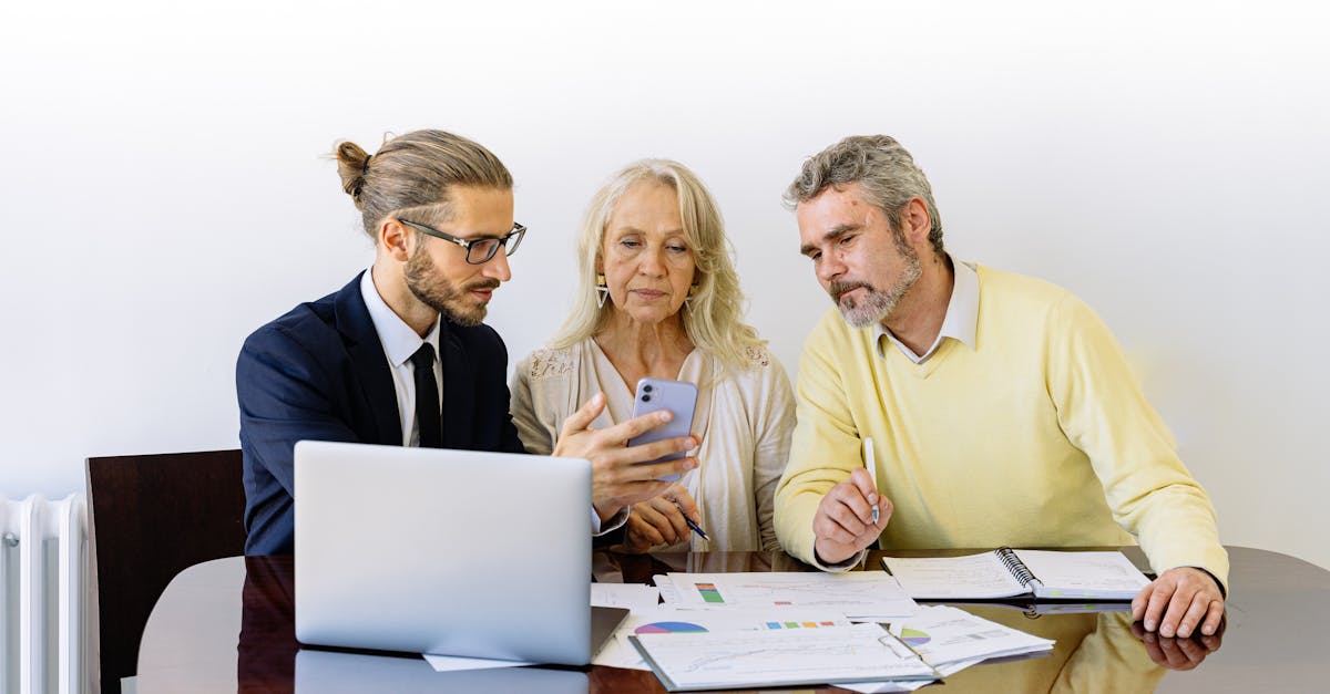 découvrez tout ce qu'il faut savoir sur les contrats d'assurance vie : protections financières, options de couverture, avantages fiscaux et conseils pour choisir le contrat adapté à vos besoins.