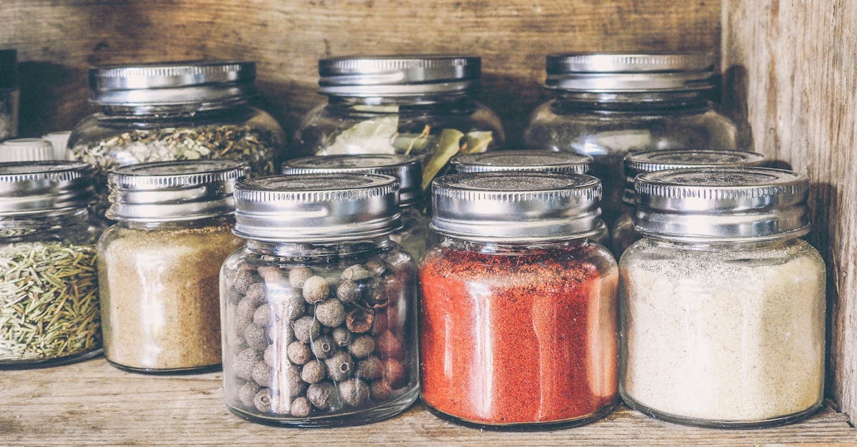découvrez les bienfaits du curcuma, une épice aux puissantes propriétés antioxydantes et anti-inflammatoires. utilisation, avantages pour la santé et conseils pour intégrer le curcuma dans votre alimentation quotidienne.