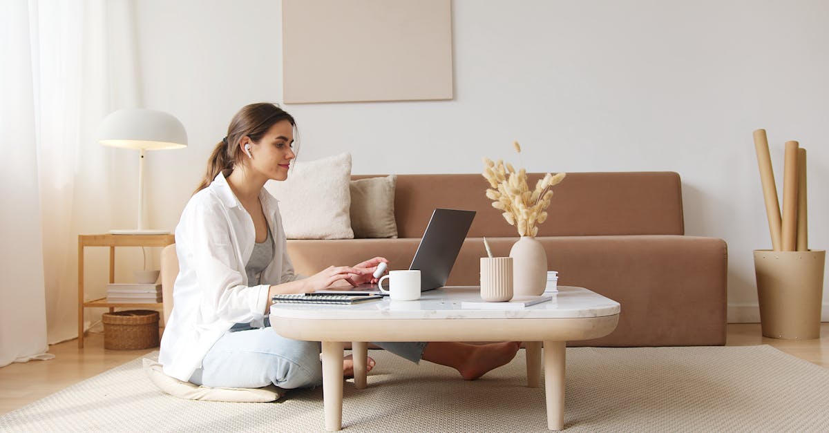 découvrez les avantages d'un podomètre connecté : suivez facilement vos pas, votre activité physique et atteignez vos objectifs bien-être grâce à une technologie innovante et intuitive.