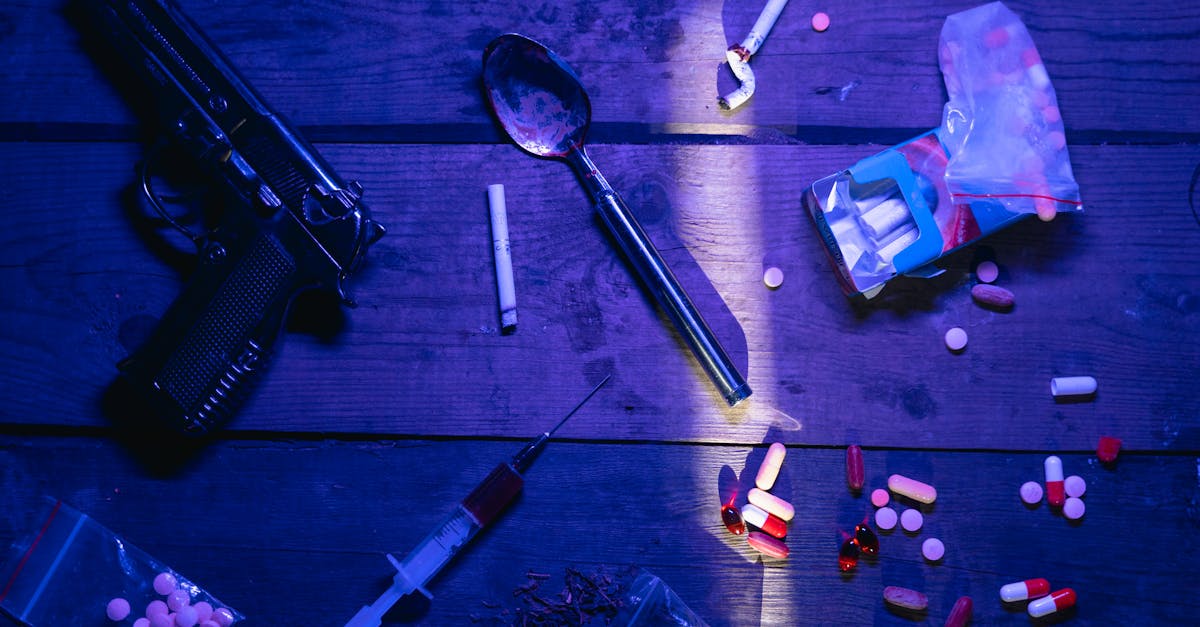 découvrez tout ce qu'il faut savoir sur les substances dangereuses : définition, risques pour la santé et l’environnement, conseils de prévention et réglementation en vigueur.