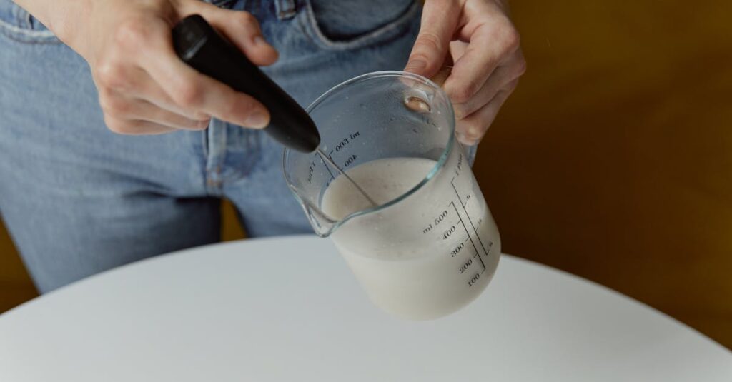 découvrez notre sélection de mousseurs à lait pour réaliser facilement des boissons onctueuses à la maison. parfaits pour cappuccino, latte et chocolat chaud. choisissez le modèle idéal dès maintenant !