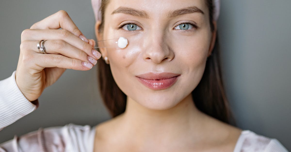 découvrez notre sélection de moisturizers pour hydrater et protéger votre peau en profondeur. convient à tous types de peaux, pour un teint frais et éclatant au quotidien.