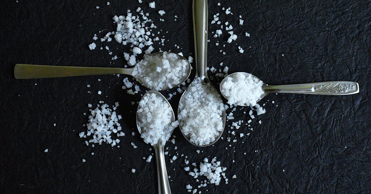 découvrez le benzoate de sodium : ses utilisations comme conservateur alimentaire, ses propriétés, sa sécurité et la réglementation en vigueur. informations essentielles et conseils pratiques sur cet additif courant.