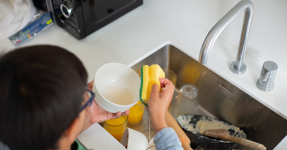 découvrez notre sélection de détergents efficaces pour un nettoyage en profondeur de toutes vos surfaces. profitez de formules puissantes et adaptées à chaque besoin pour une hygiène impeccable au quotidien.