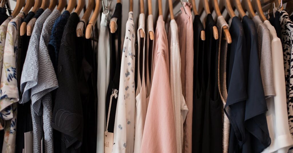découvrez les postural shirts : des t-shirts innovants conçus pour améliorer votre posture, soulager les douleurs dorsales et vous offrir un confort optimal au quotidien.