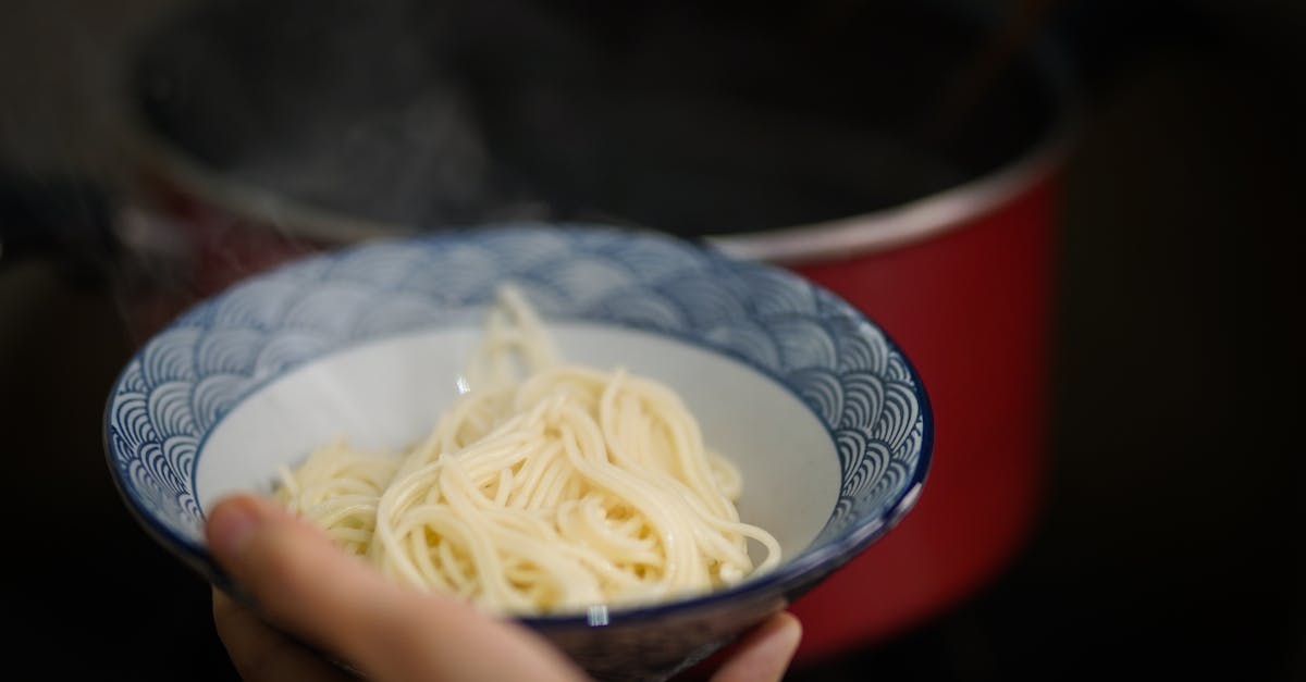 découvrez tout ce que vous devez savoir sur l'eau bouillante : ses propriétés, comment la faire bouillir efficacement, et ses utilisations quotidiennes.
