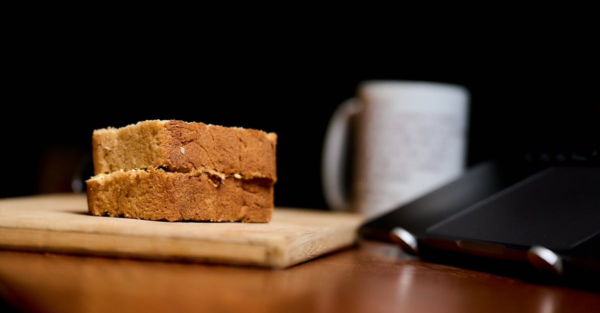 découvrez la vérité sur le mythe de la prise de poids liée au pain et apprenez comment intégrer le pain de manière équilibrée dans votre alimentation.