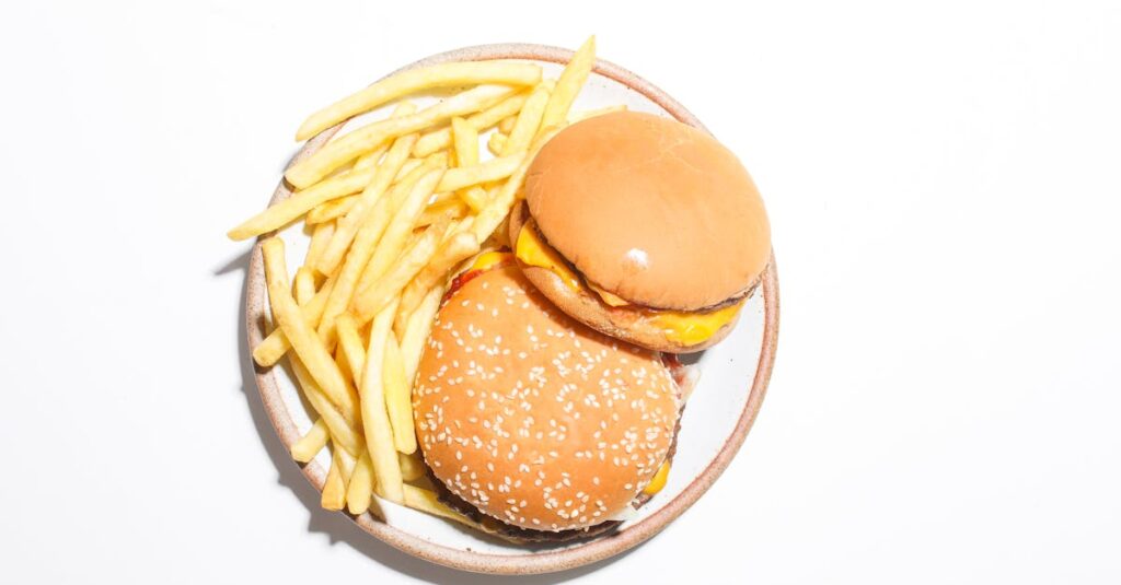 découvrez des informations essentielles sur le cholestérol, ses effets sur la santé cardiovasculaire, comment le contrôler naturellement et les conseils pour maintenir un taux équilibré.