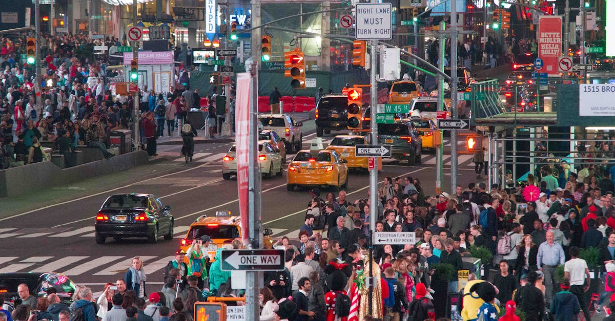 découvrez l'univers des fake taxis, une série de vidéos divertissantes mettant en scène des scénarios inattendus dans un taxi. suspense, humour et surprises au rendez-vous !