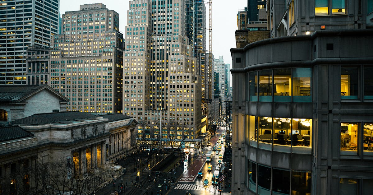 découvrez l'univers divertissant de fake taxis, une série populaire combinant humour et aventure dans des trajets de taxi uniques.