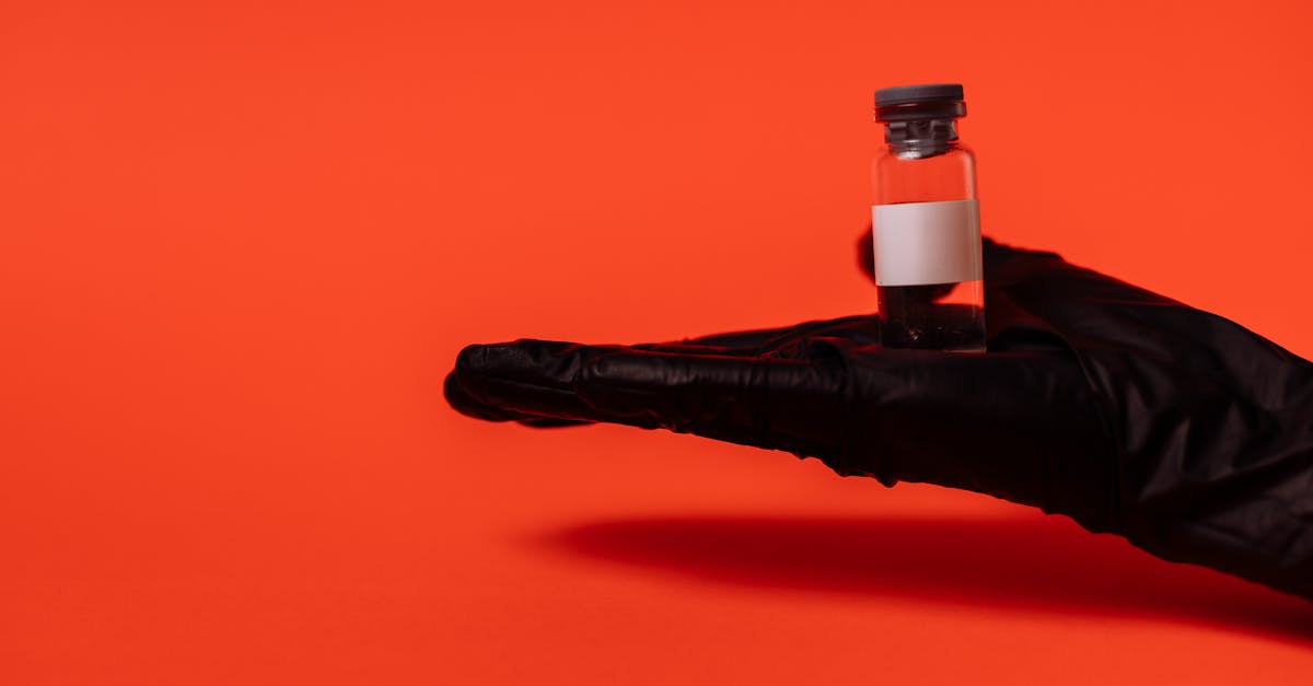 protégez-vous contre la grippe avec notre vaccination antigrippale efficace et sécurisée. prévention optimale pour votre santé cet hiver.