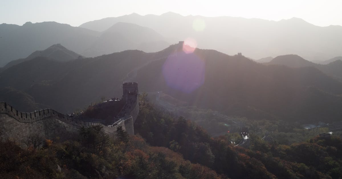 découvrez la vérité sur la visibilité de la grande muraille de chine depuis la lune et démystifiez ce mythe populaire.